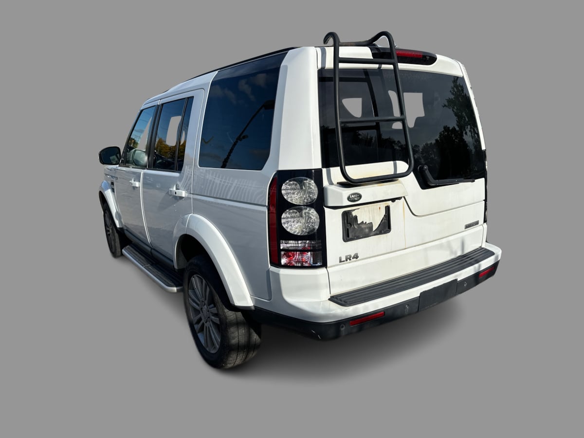 Land Rover LR4 photo 40