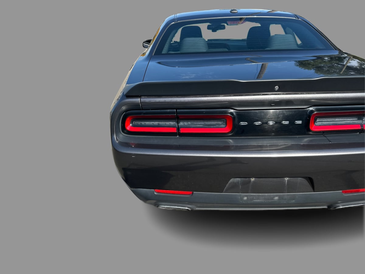Dodge Challenger photo 30