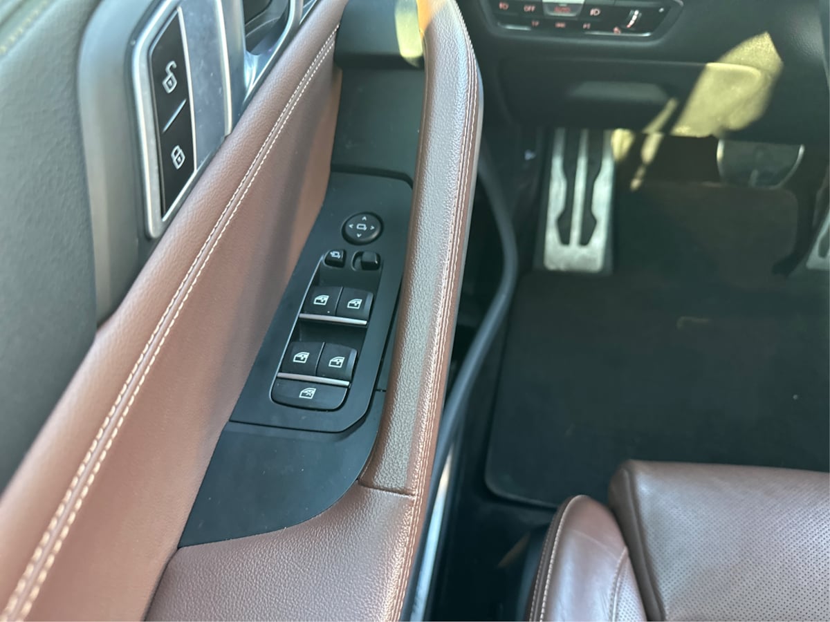 BMW X6 photo 12