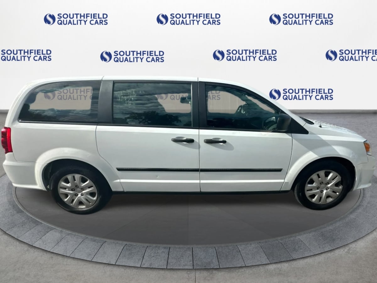 Dodge Grand Caravan photo 9