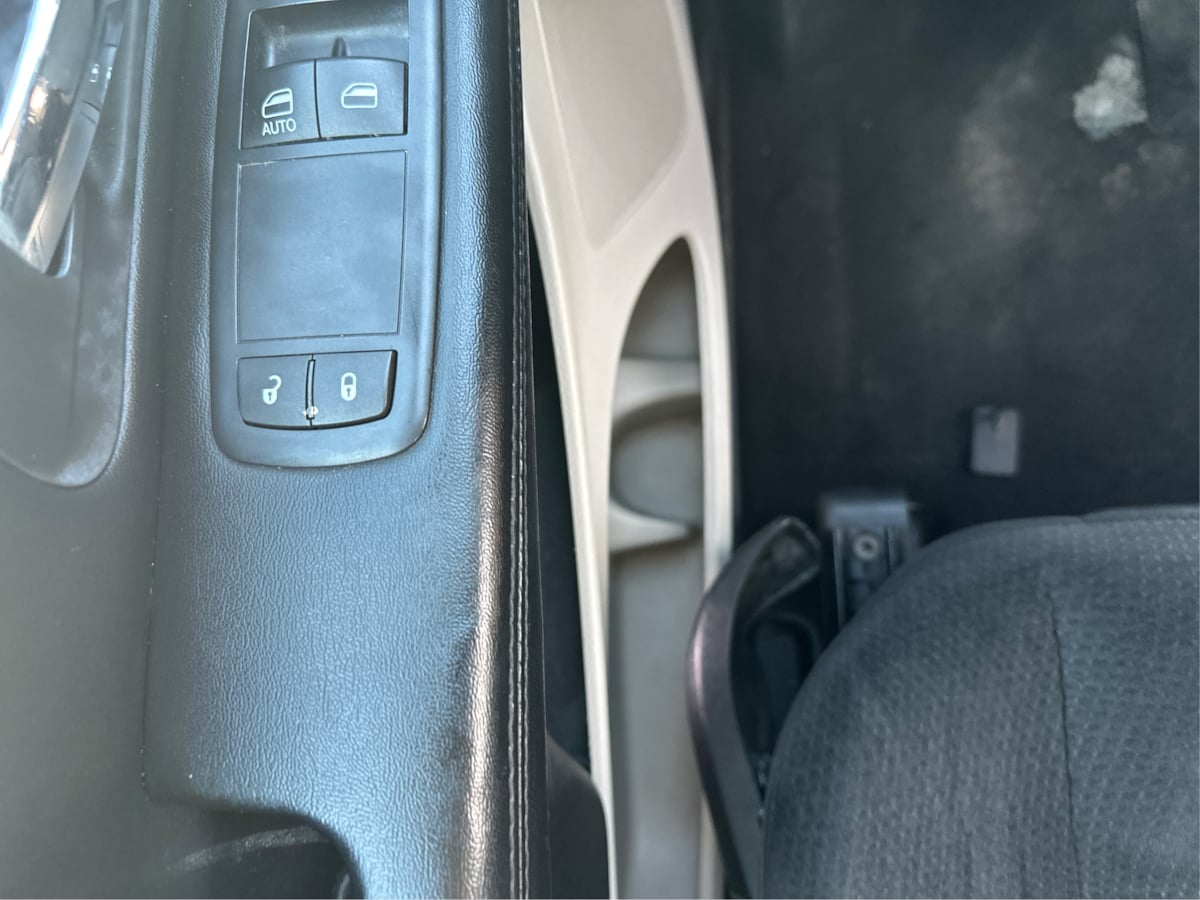 Dodge Grand Caravan photo 13