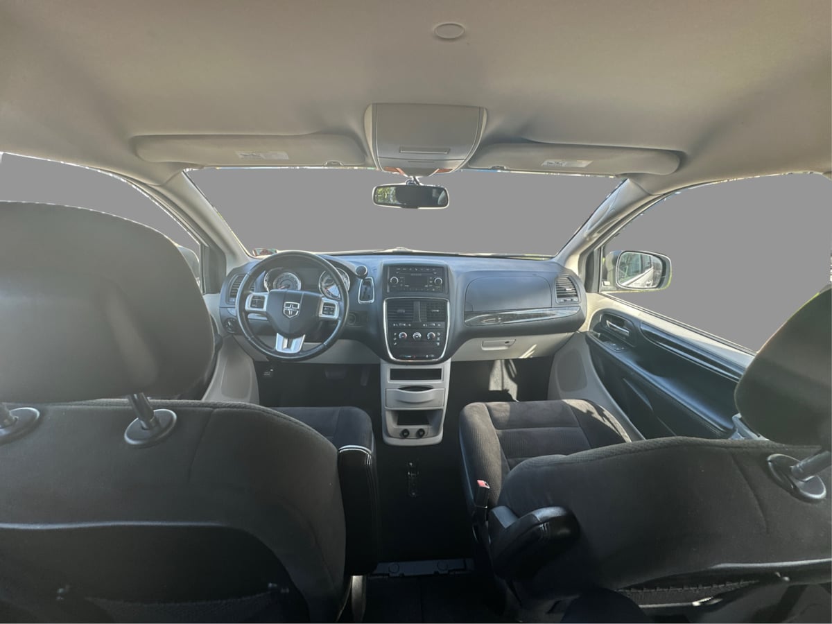 Dodge Grand Caravan photo 20