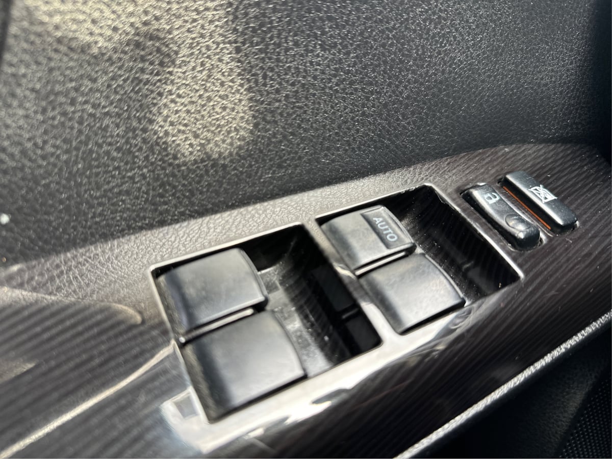 Photo 13 of this Toyota RAV4