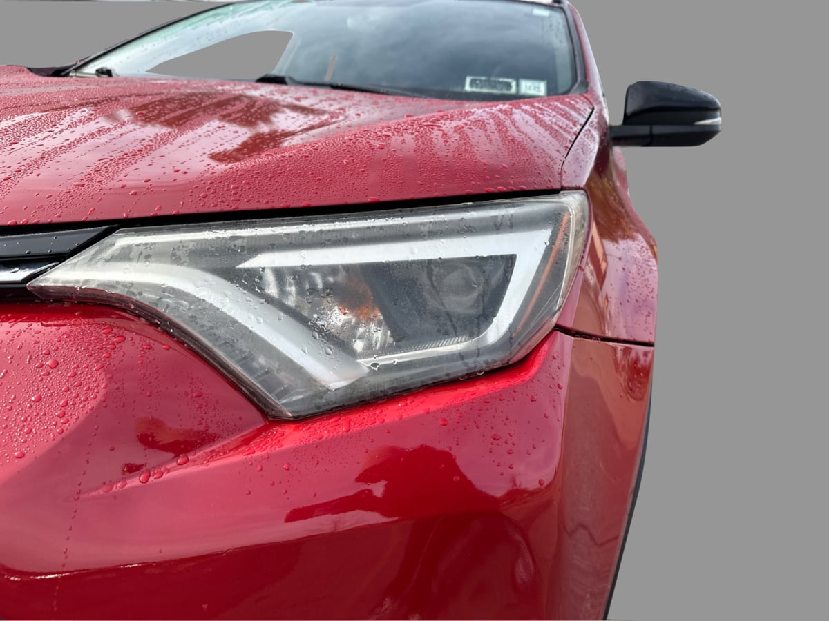 Photo 28 of this Toyota RAV4