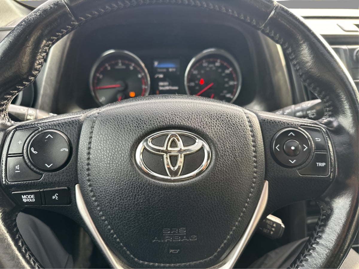 Photo 37 of this Toyota RAV4