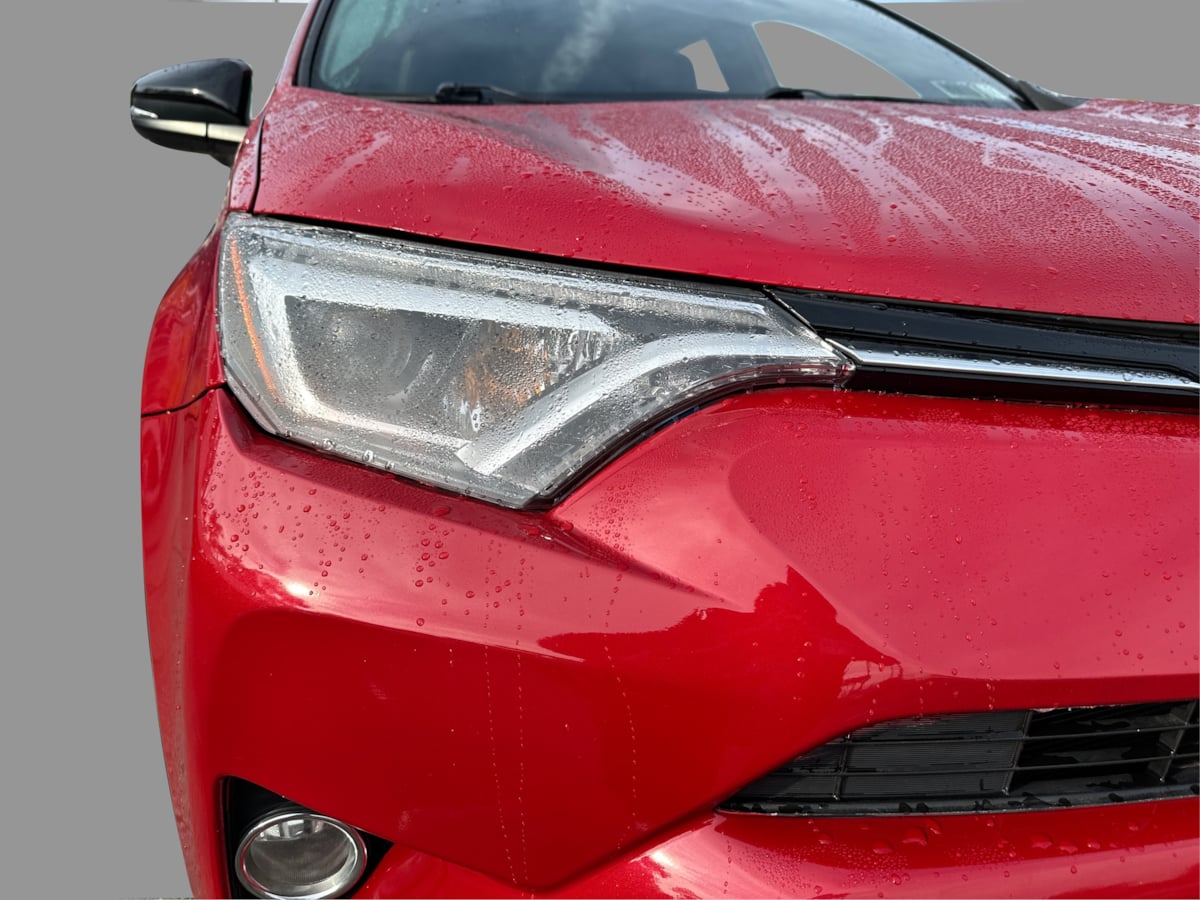 Photo 40 of this Toyota RAV4