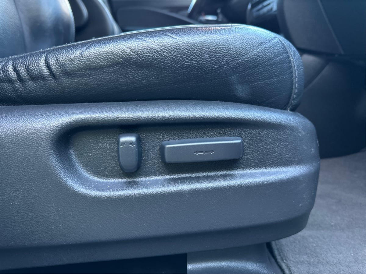 Photo 13 of this Honda Pilot