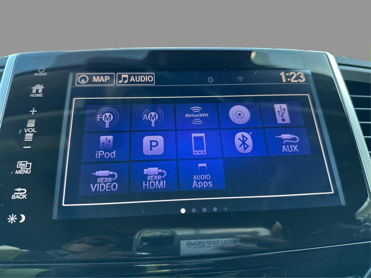 Photo 21 of this Honda Pilot