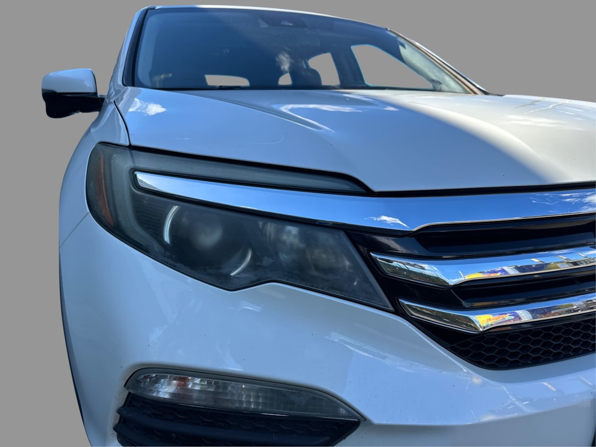 Photo 39 of this Honda Pilot