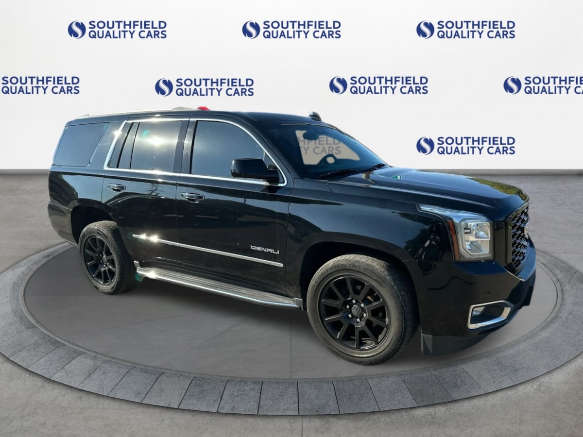 GMC Yukon photo 2