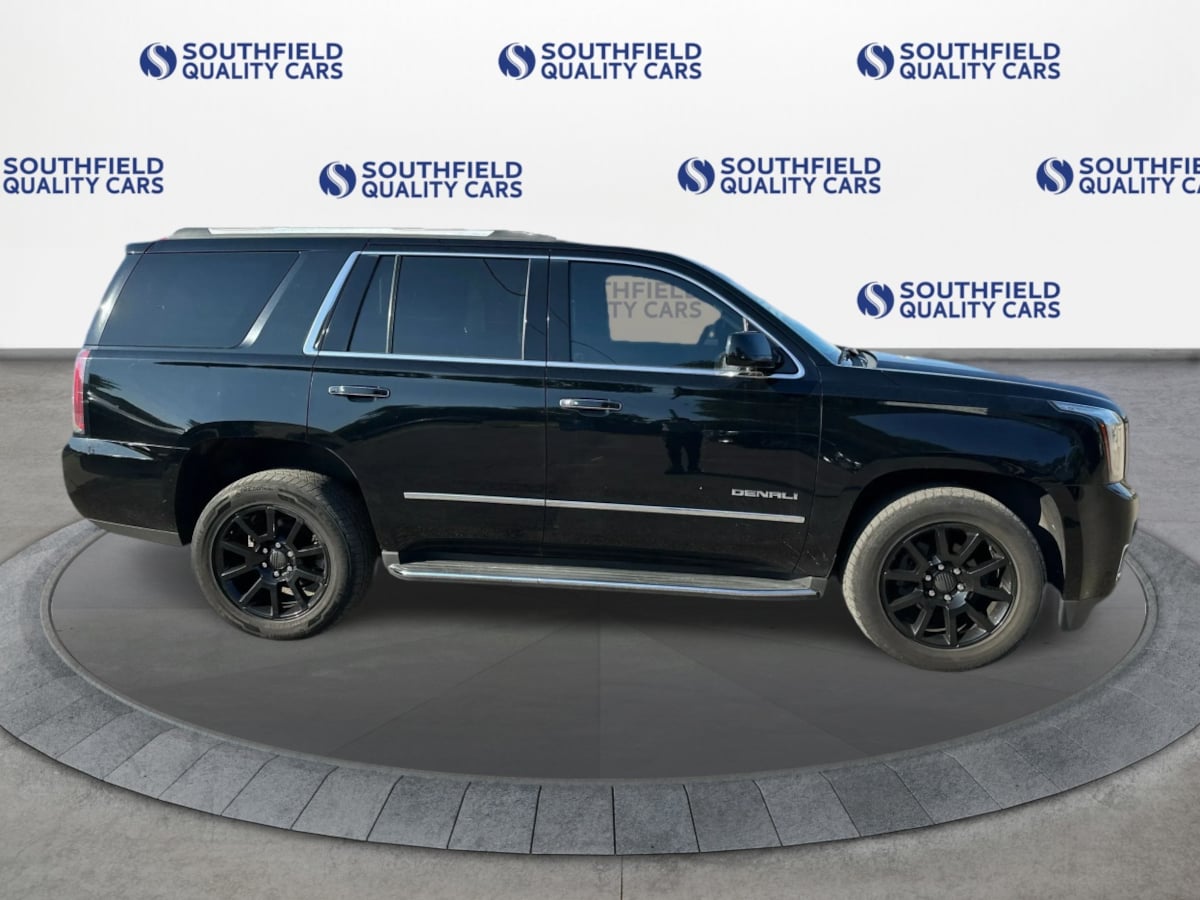 GMC Yukon photo 9