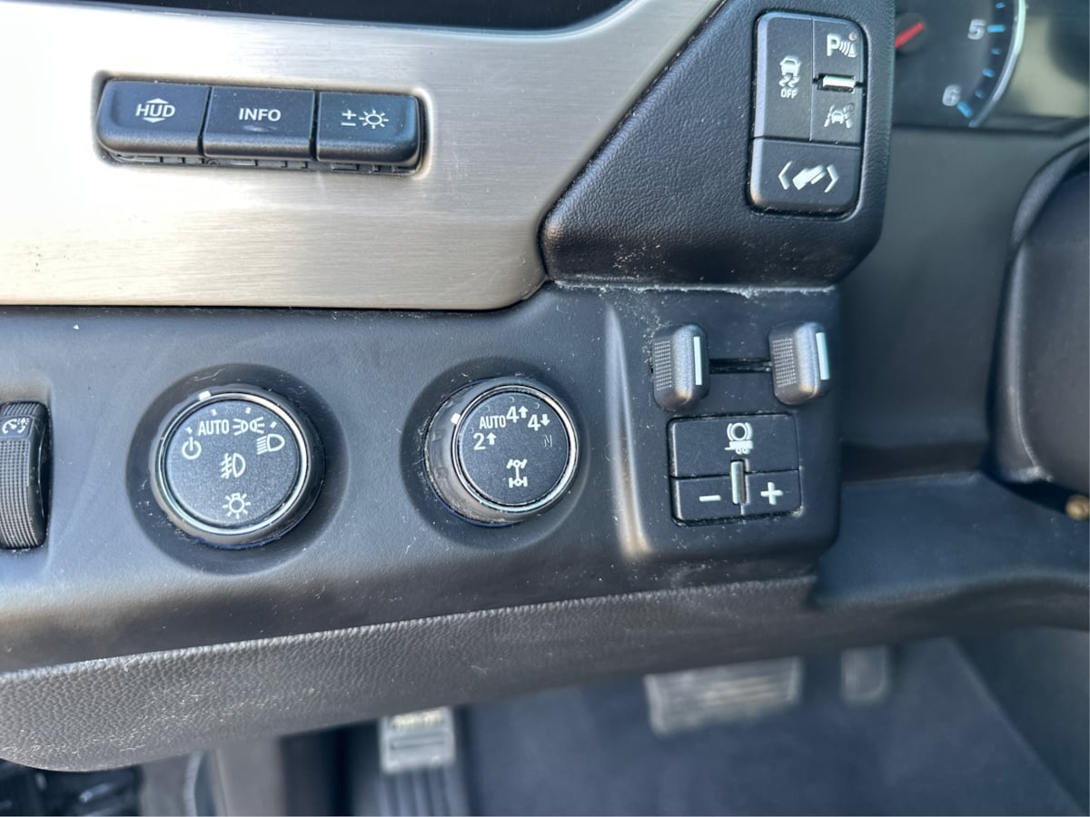 GMC Yukon photo 21