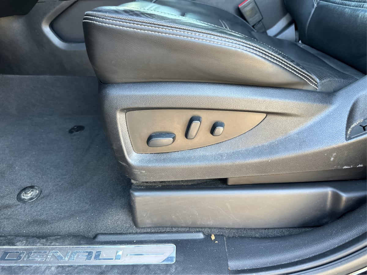 GMC Yukon photo 34