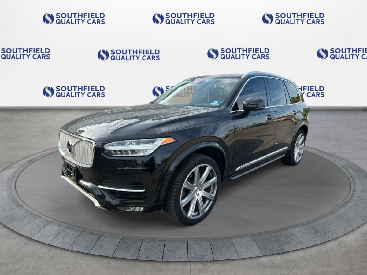 Photo 2 of this Volvo XC90