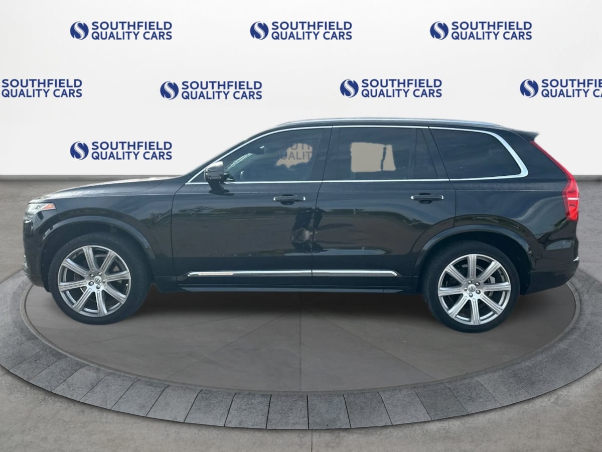 Photo 3 of this Volvo XC90