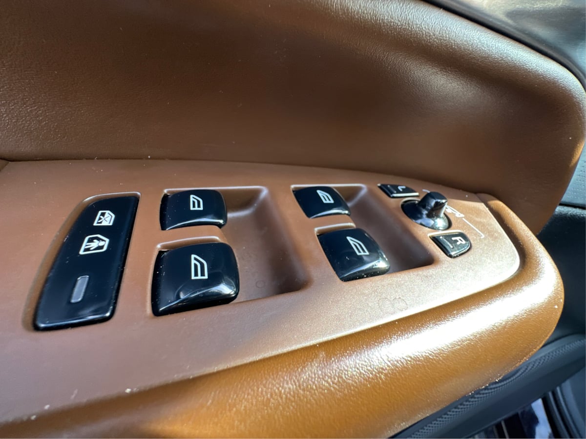 Photo 13 of this Volvo XC90