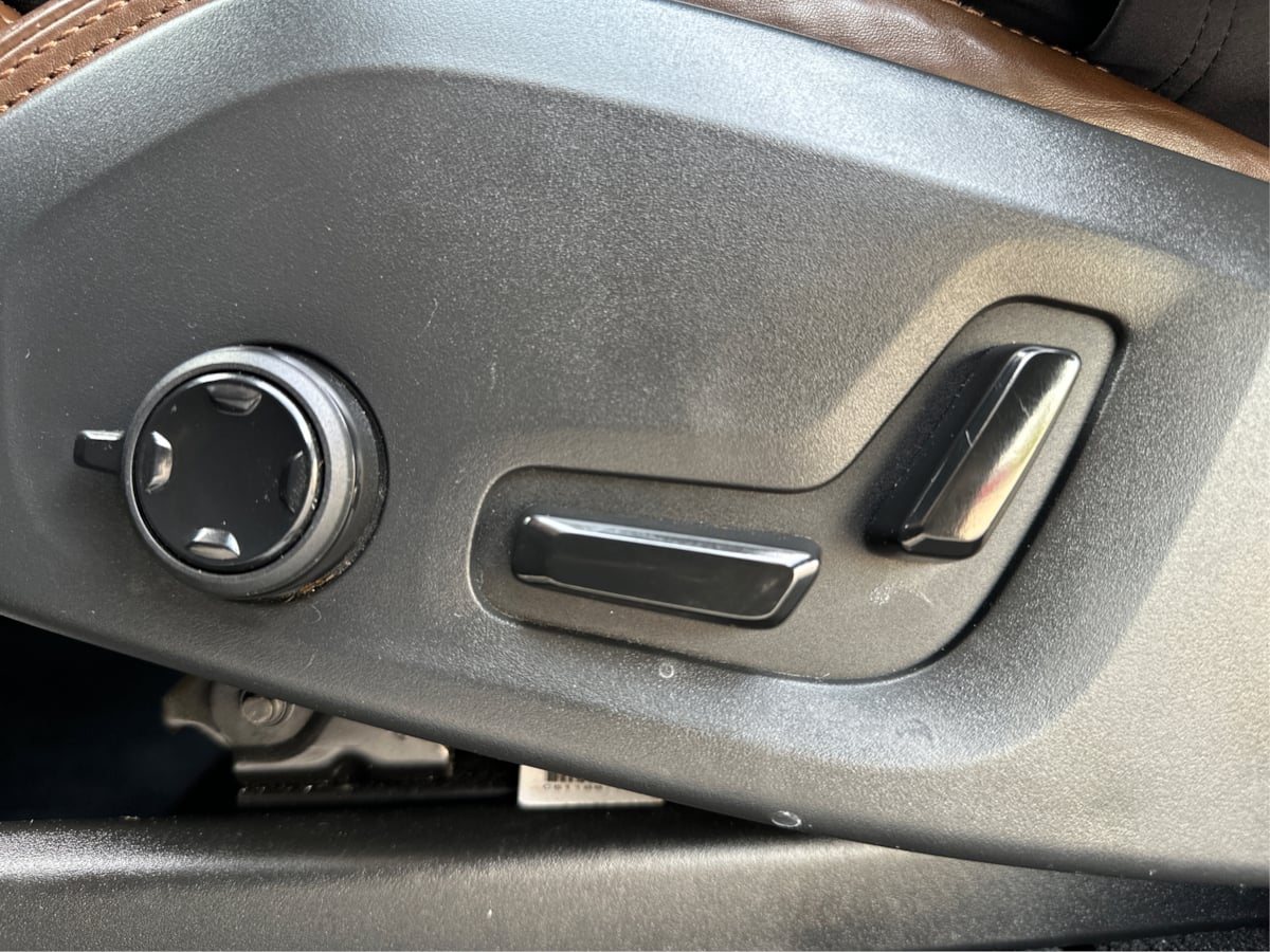 Photo 22 of this Volvo XC90