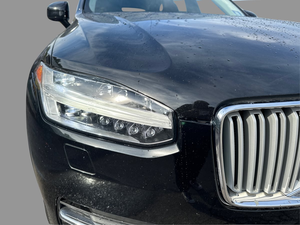 Photo 32 of this Volvo XC90