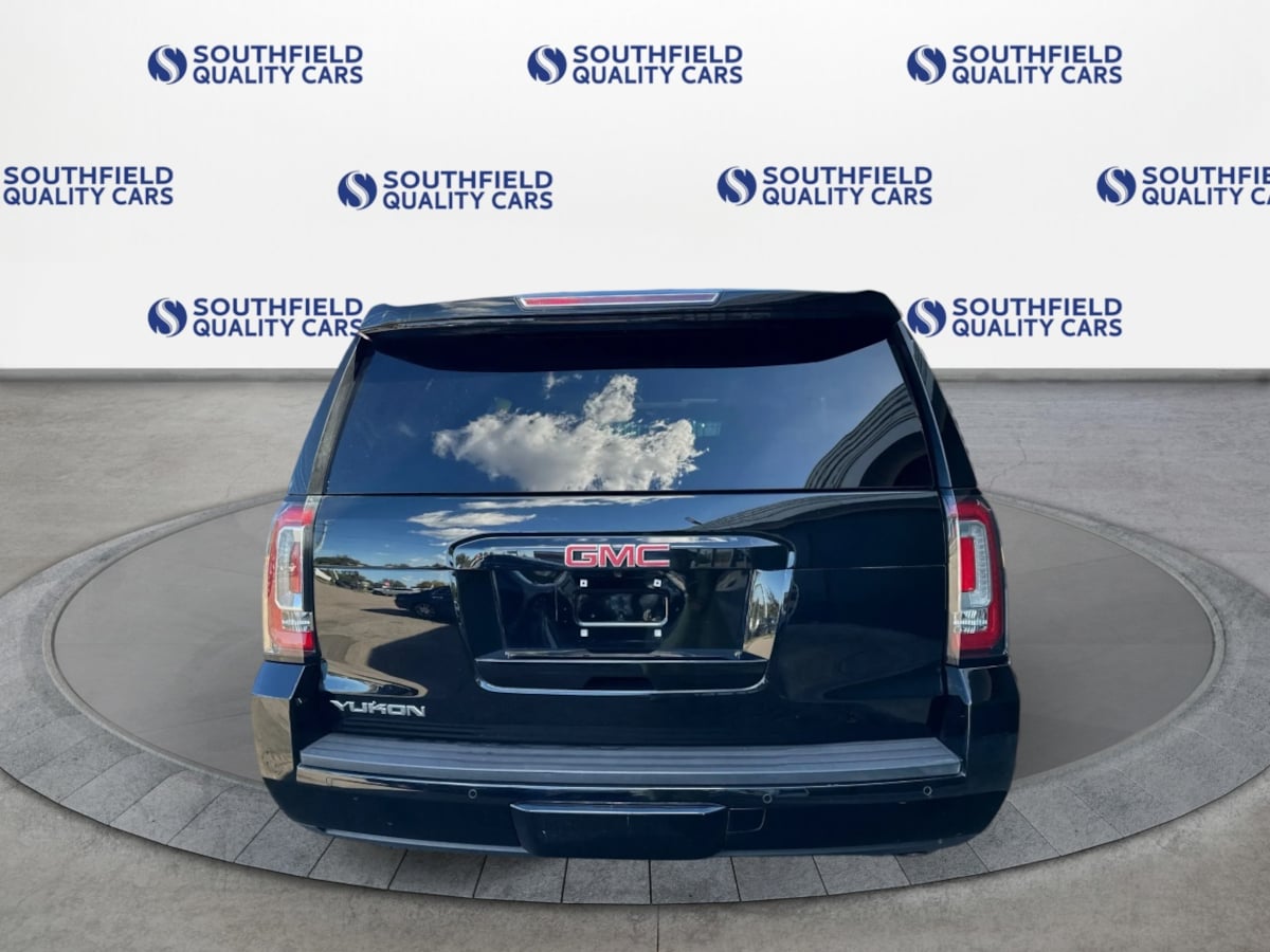 Photo 7 of this GMC Yukon