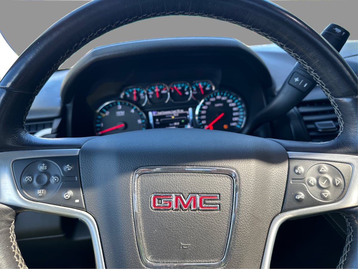 Photo 34 of this GMC Yukon