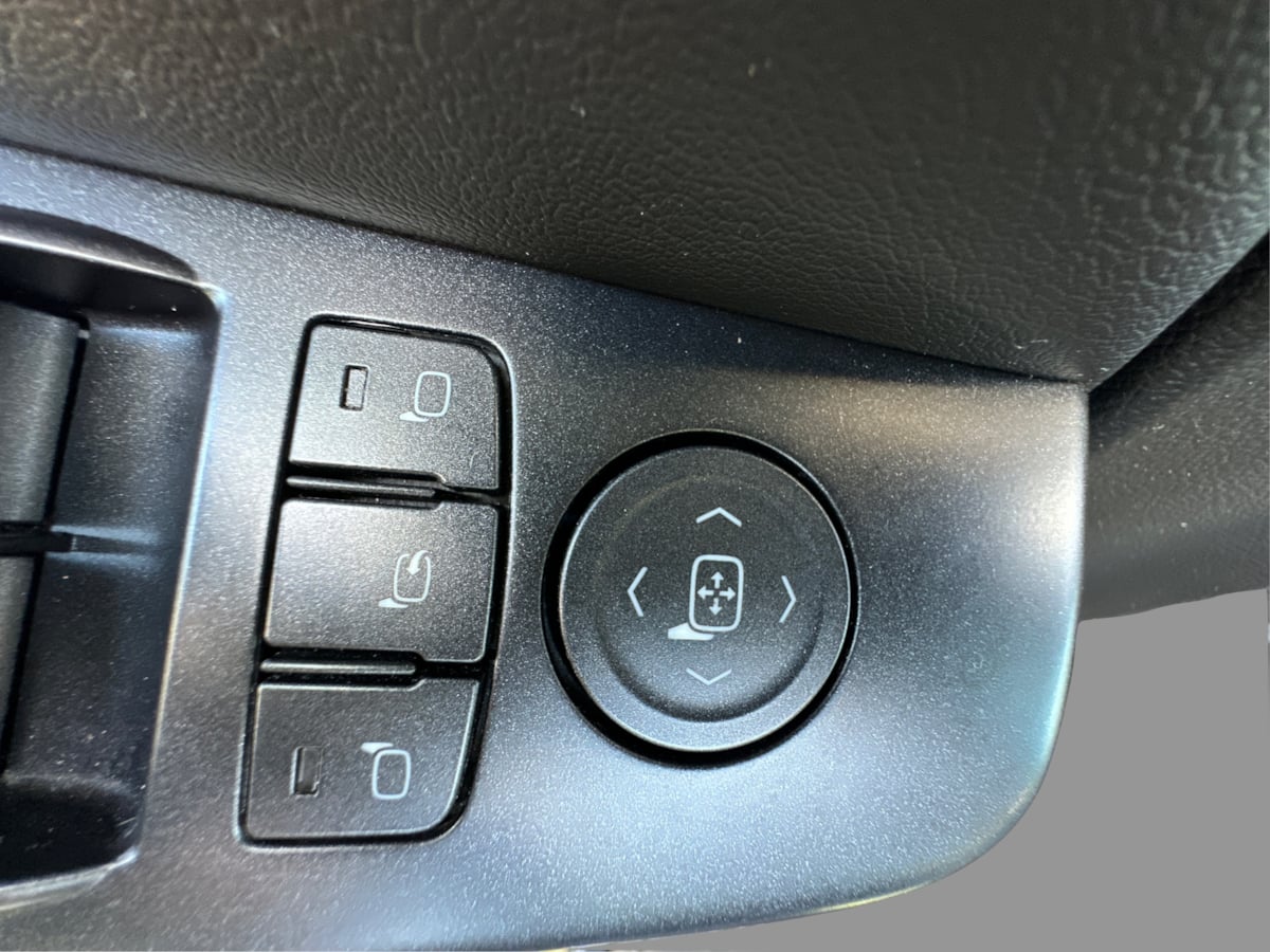 Photo 17 of this GMC Yukon