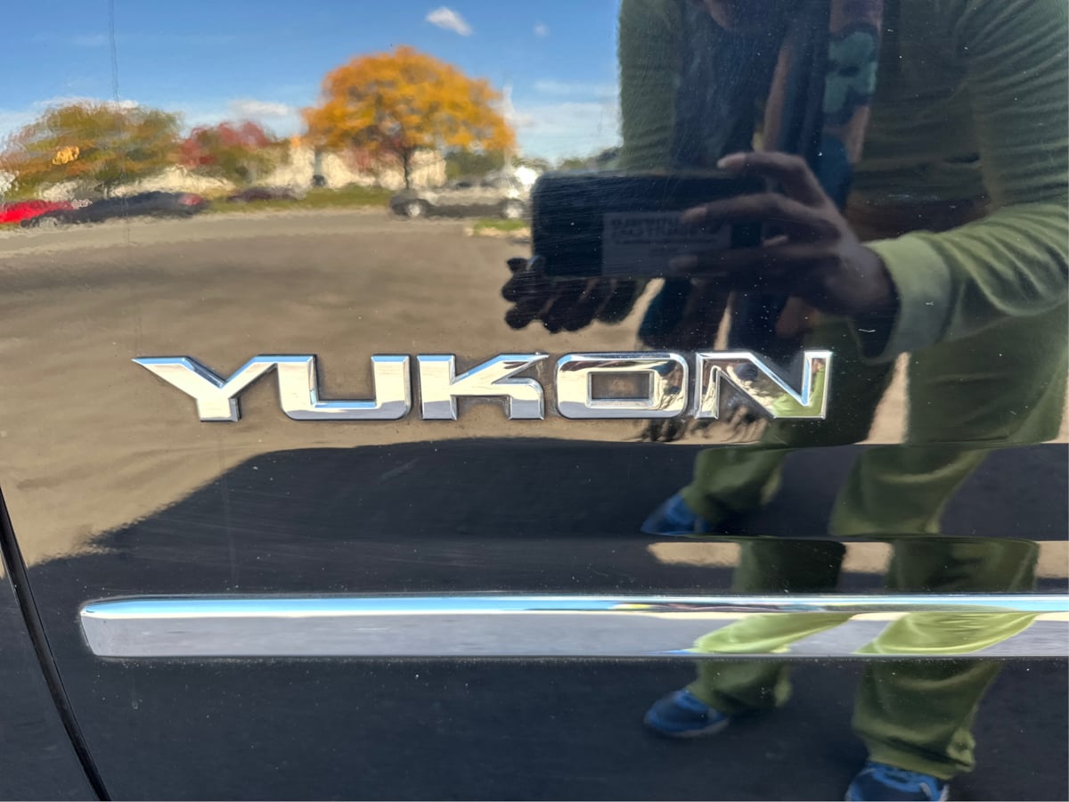 Photo 48 of this GMC Yukon