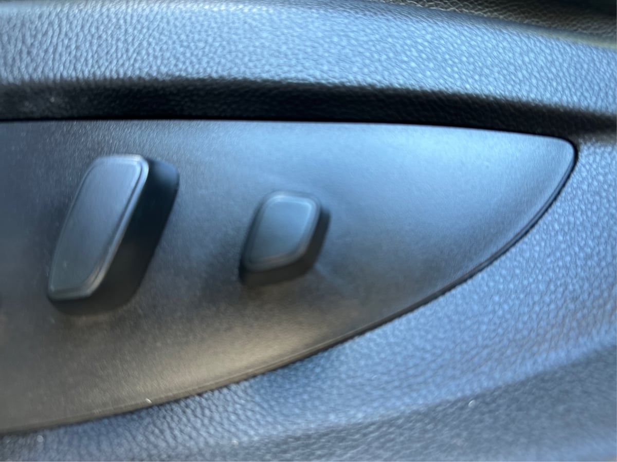 Photo 39 of this GMC Yukon