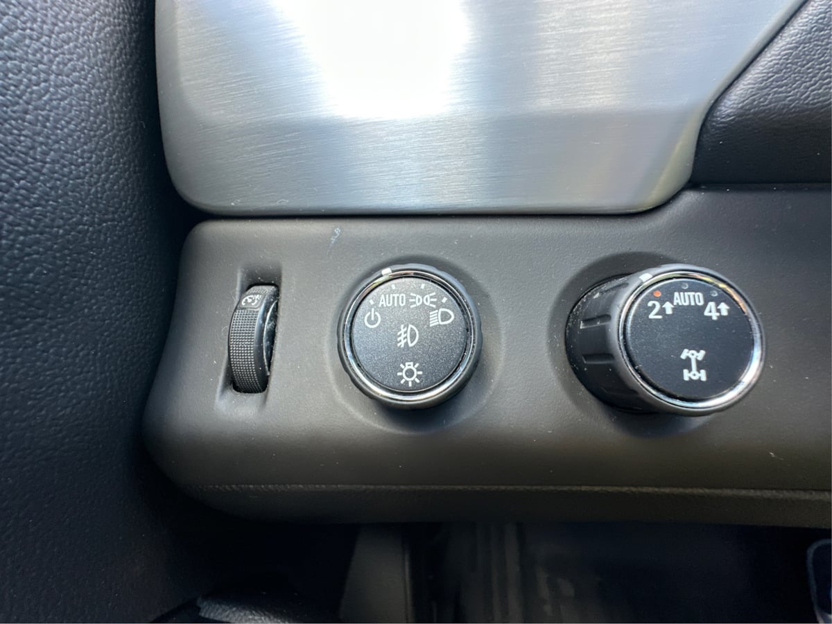 Photo 35 of this GMC Yukon