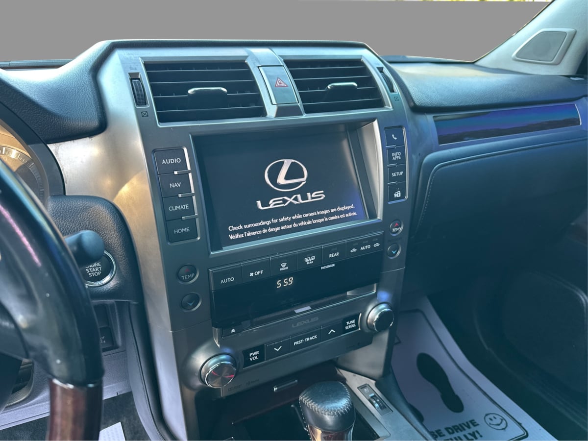 Lexus GX photo 34
