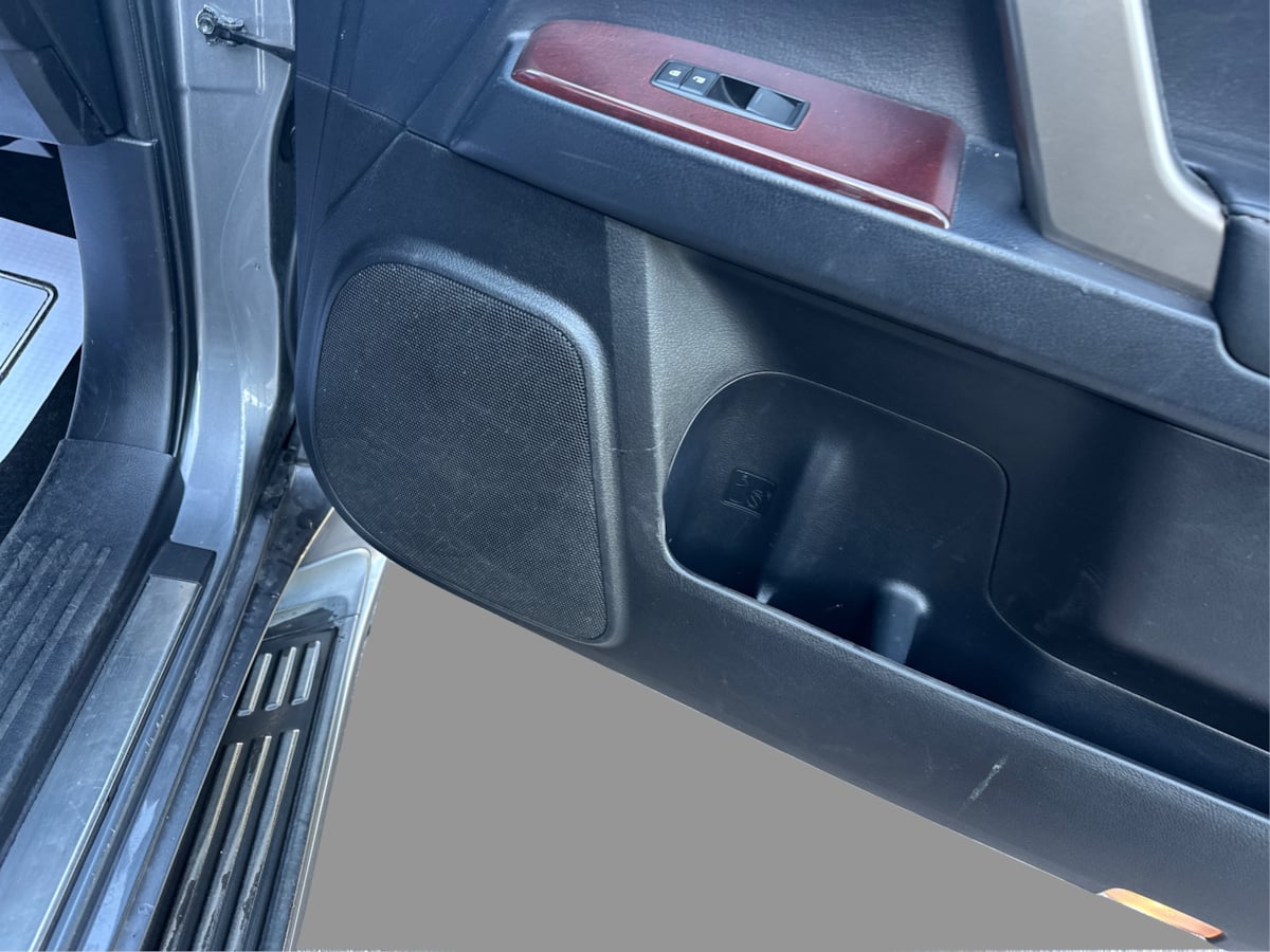 Lexus GX photo 29