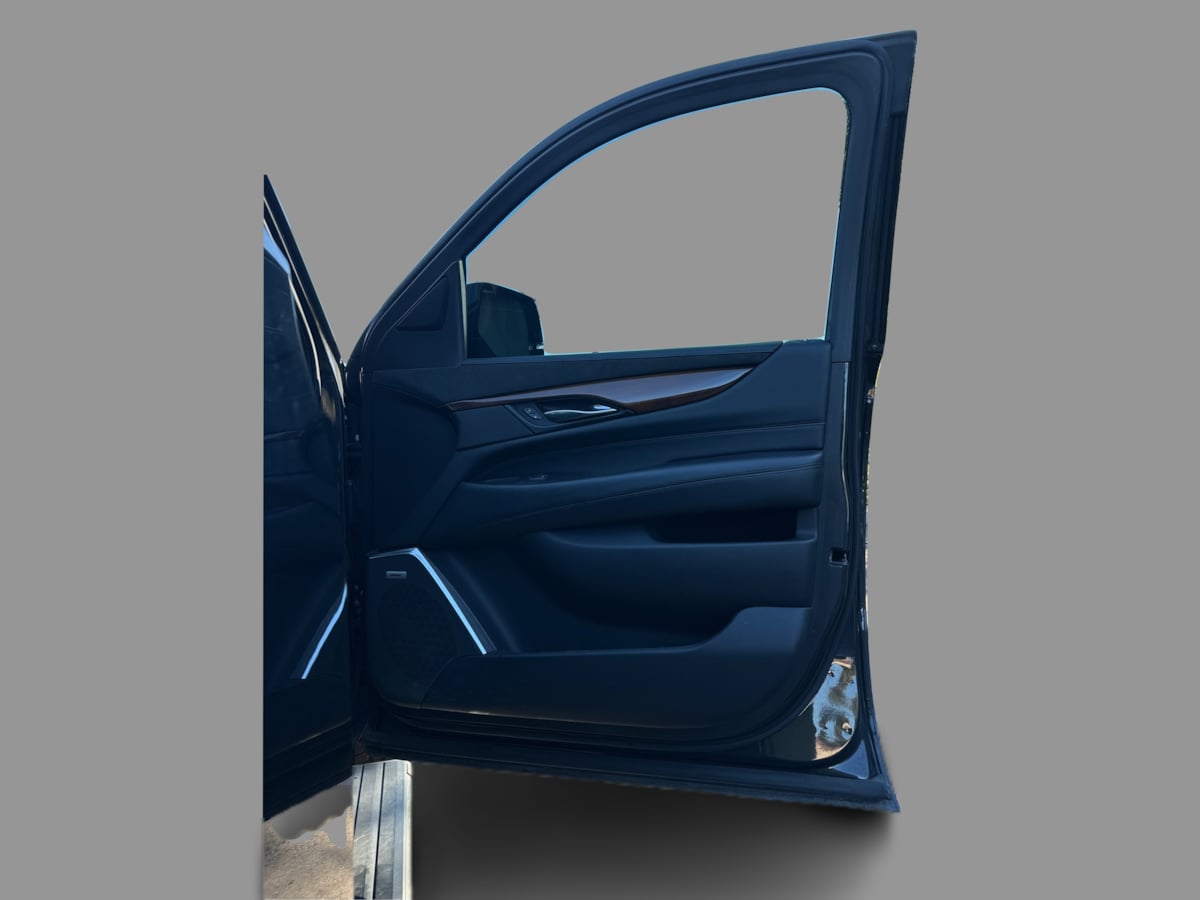 Photo 35 of this Cadillac Escalade ESV