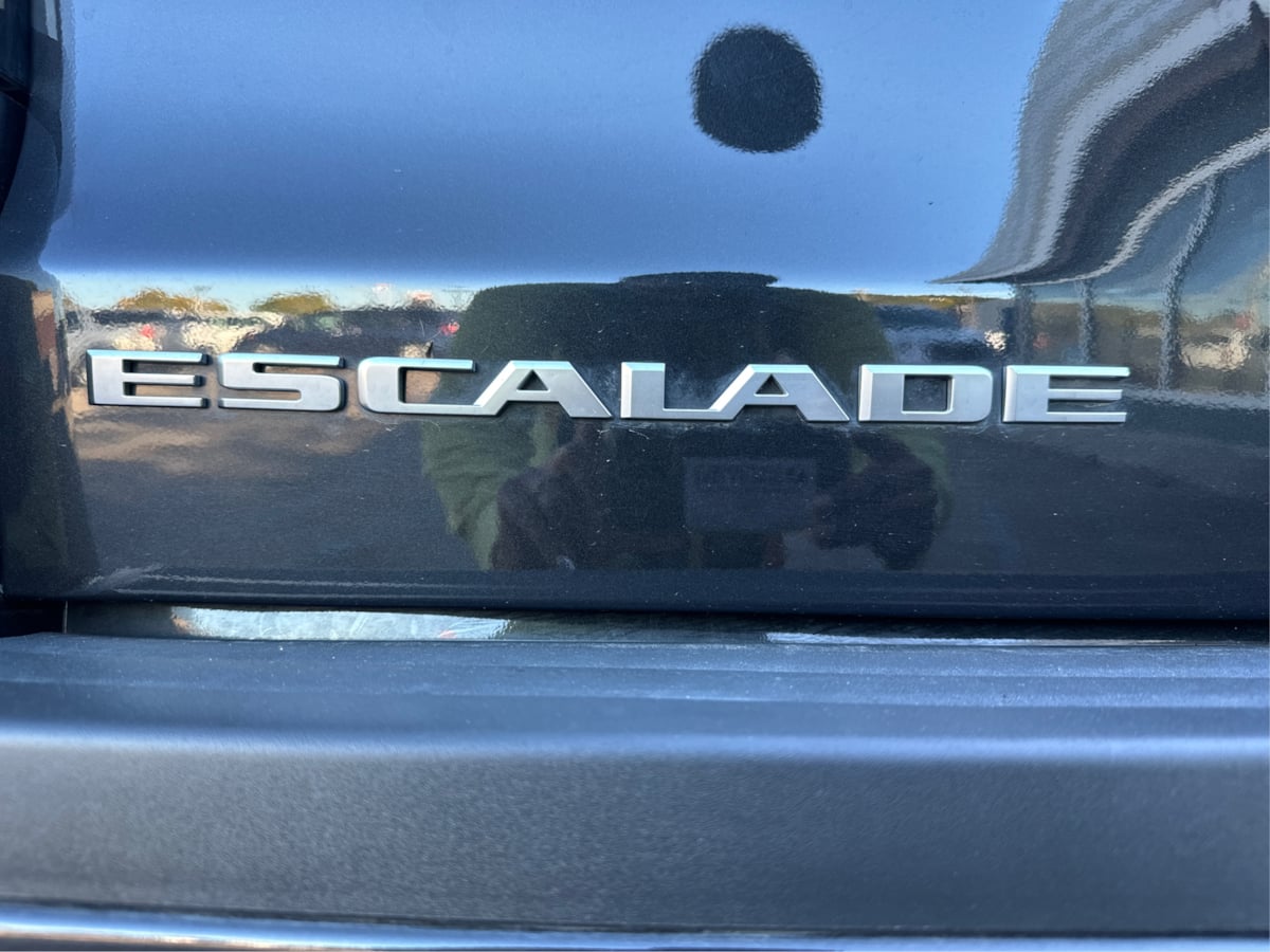 Photo 41 of this Cadillac Escalade ESV