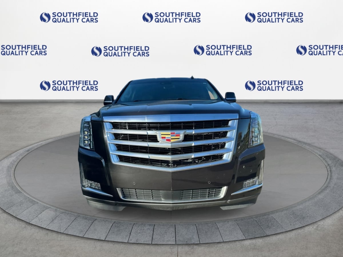 Photo 9 of this Cadillac Escalade ESV
