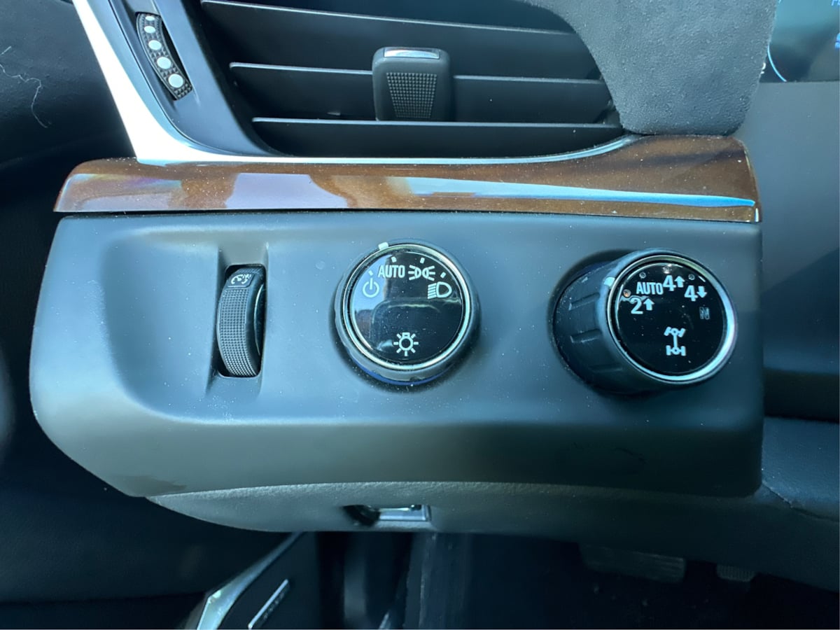 Photo 28 of this Cadillac Escalade ESV
