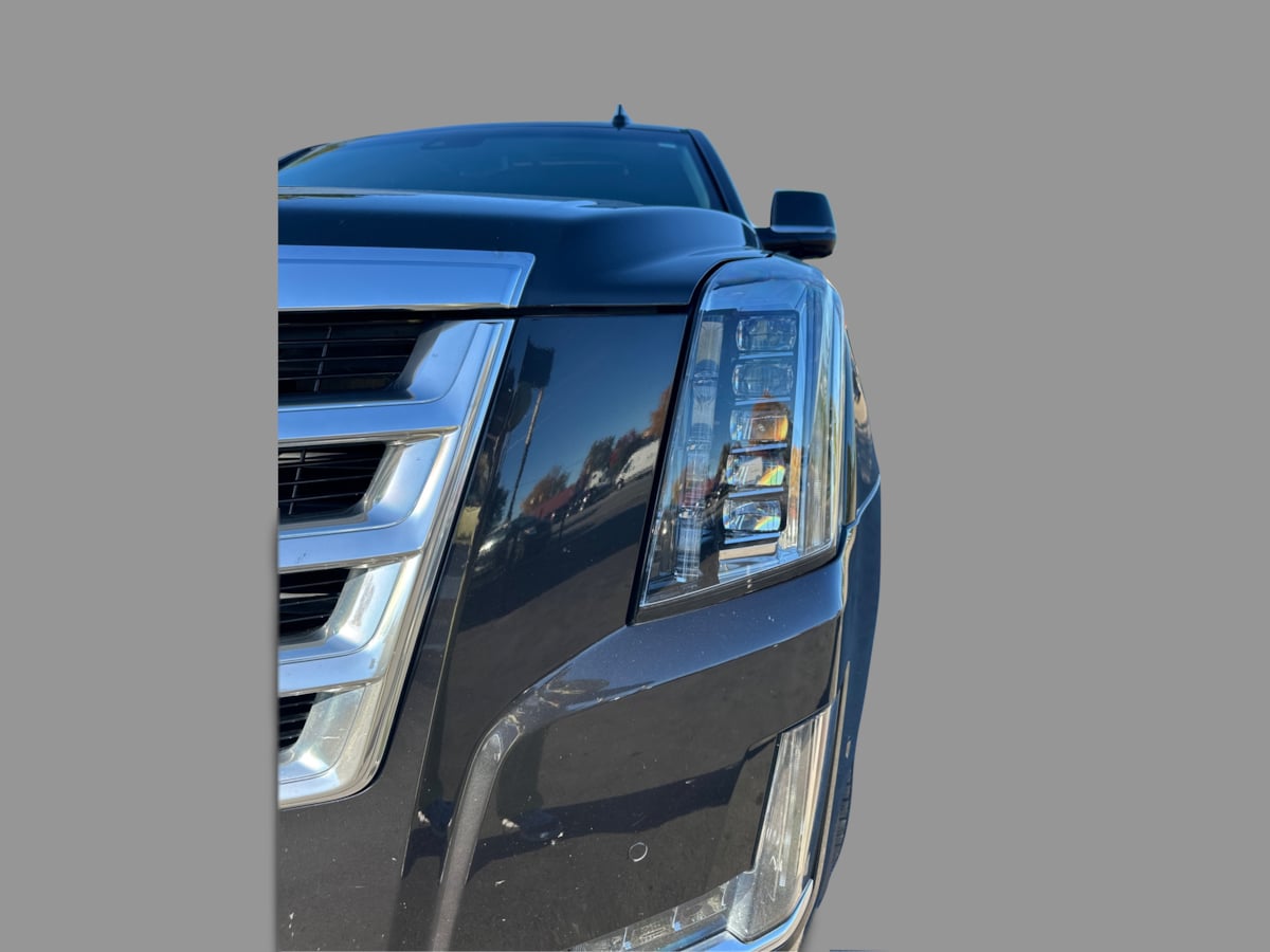 Photo 37 of this Cadillac Escalade ESV