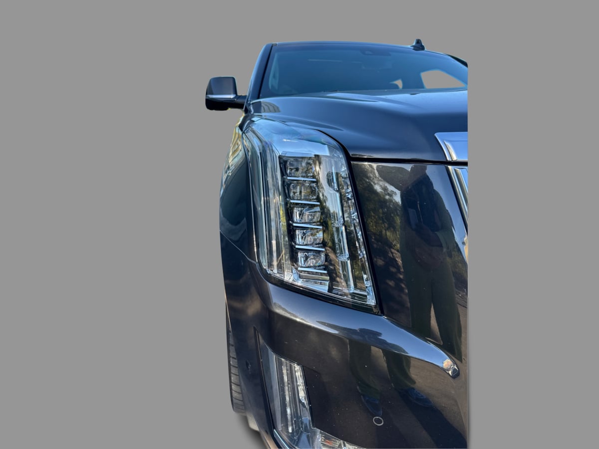 Photo 38 of this Cadillac Escalade ESV