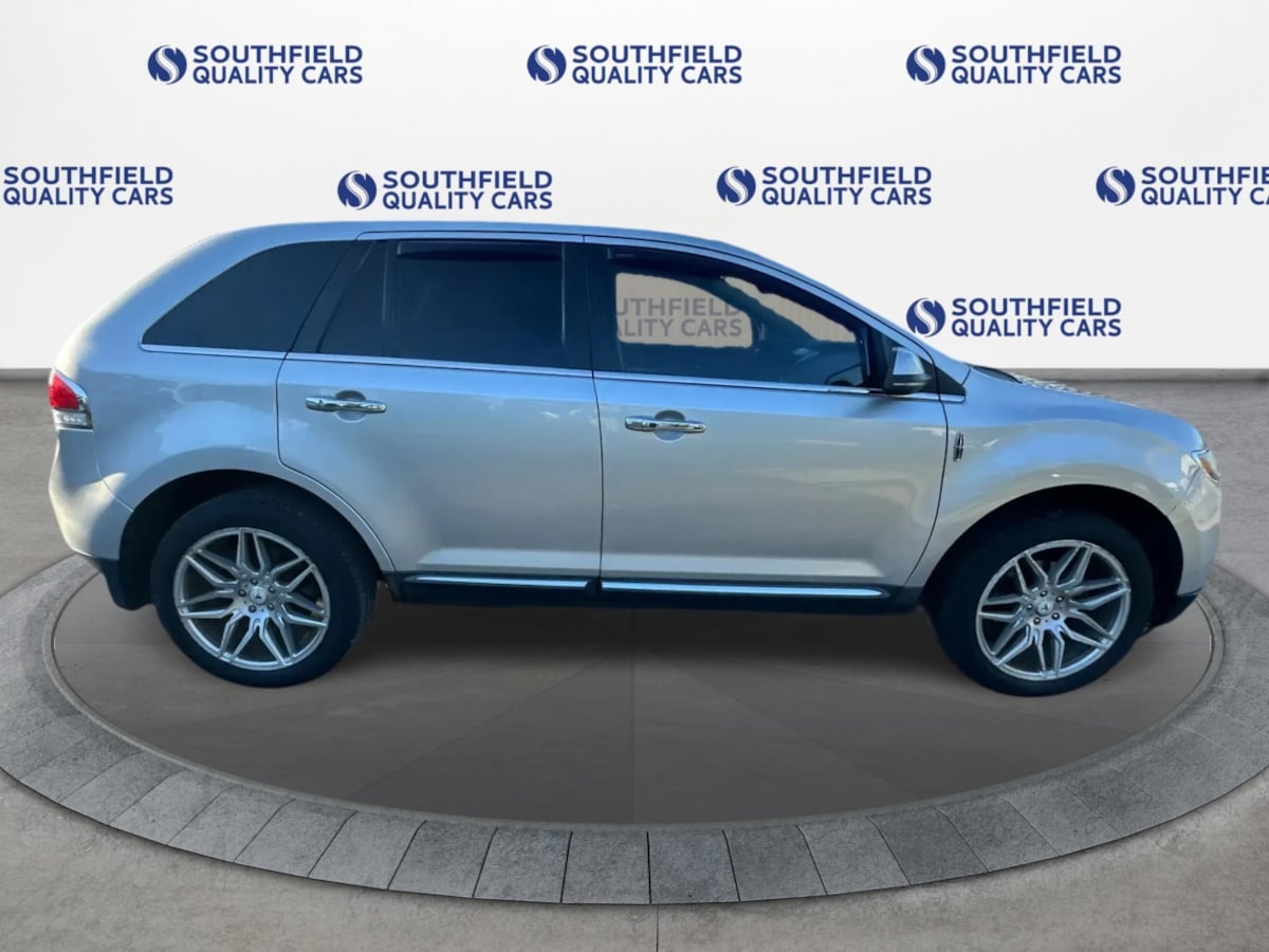 Lincoln MKX photo 9