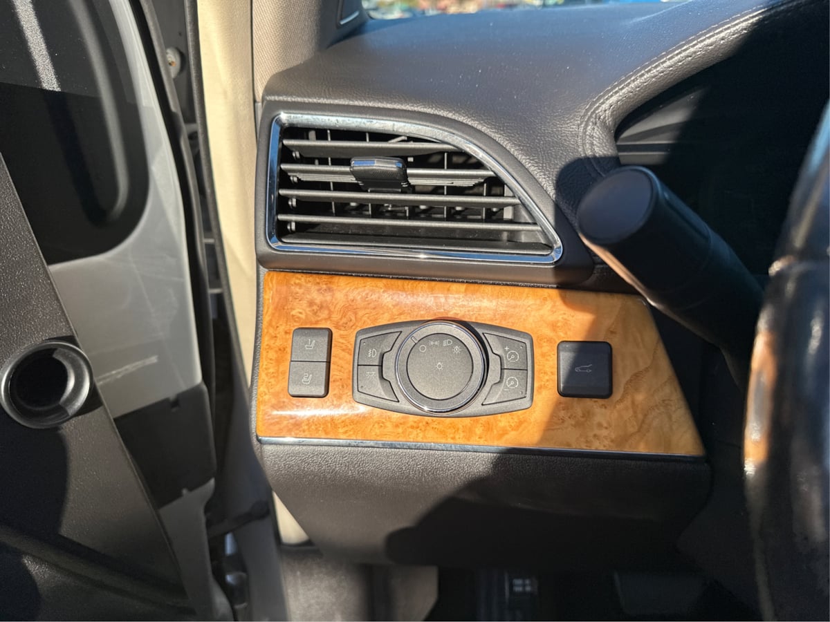 Lincoln MKX photo 17