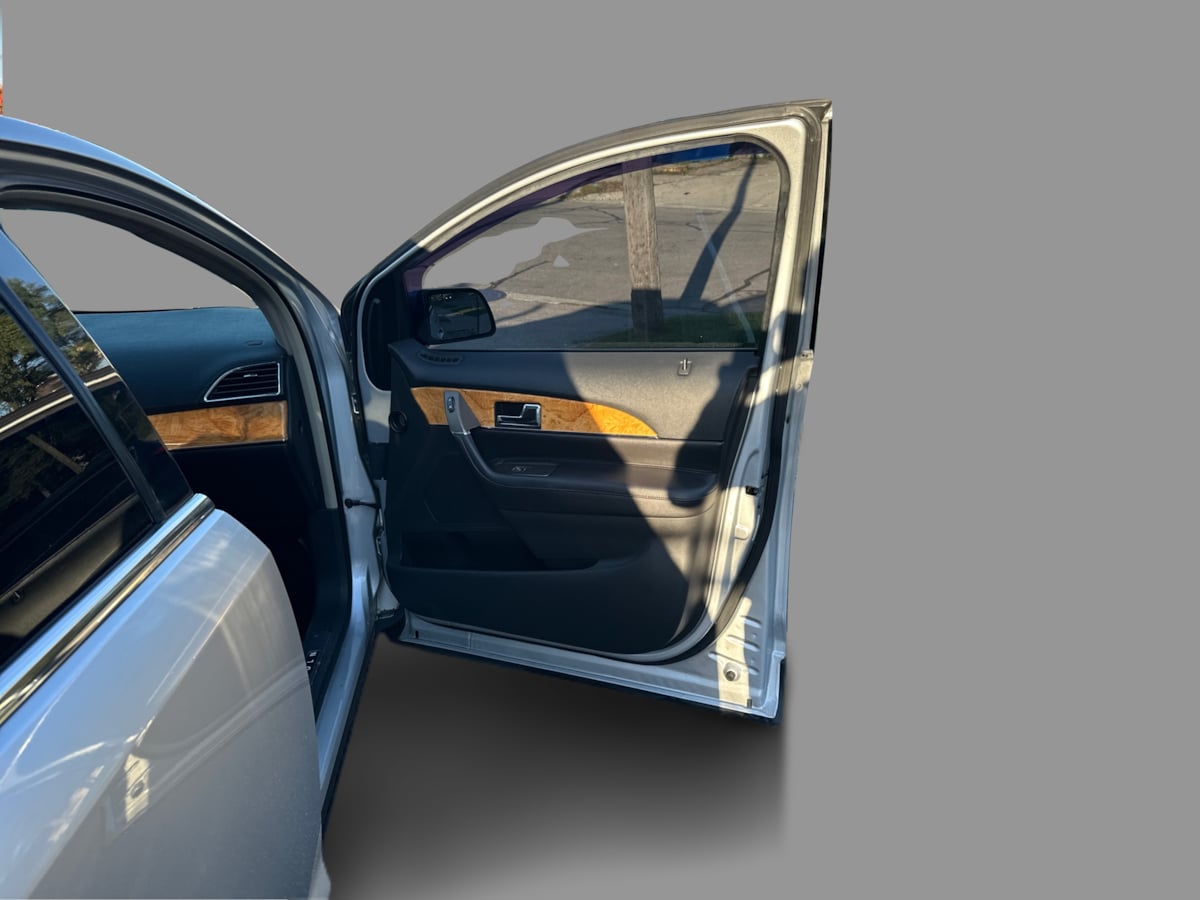 Lincoln MKX photo 37