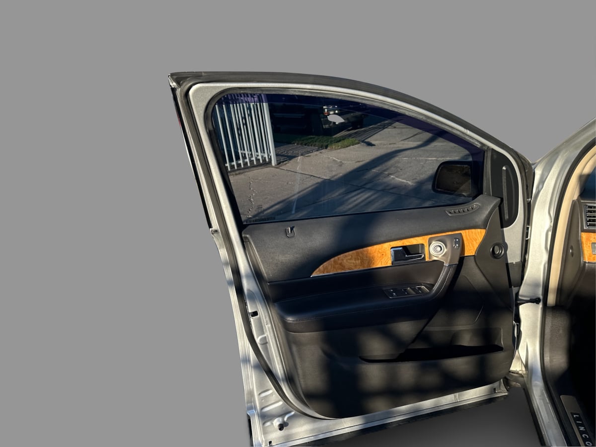Lincoln MKX photo 31