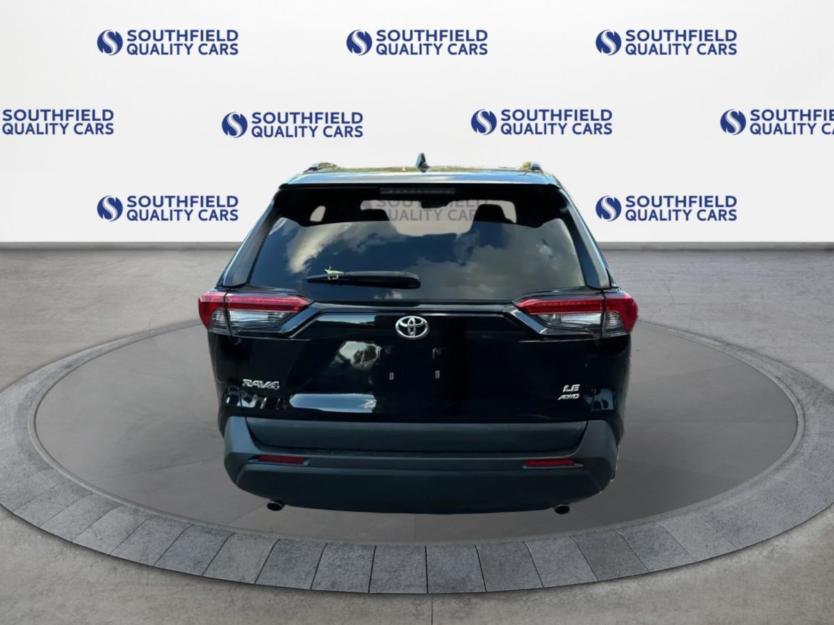 Photo 5 of this Toyota RAV4