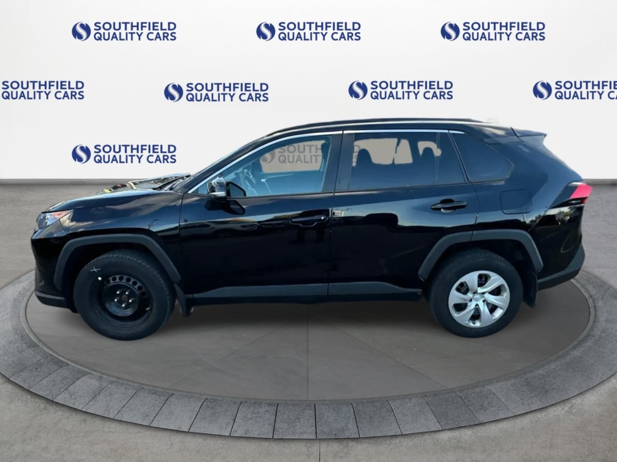 Photo 3 of this Toyota RAV4