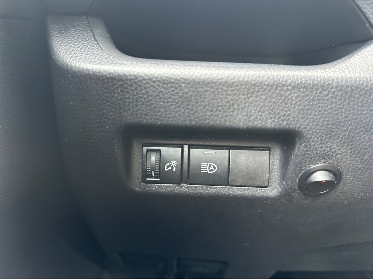 Photo 20 of this Toyota RAV4
