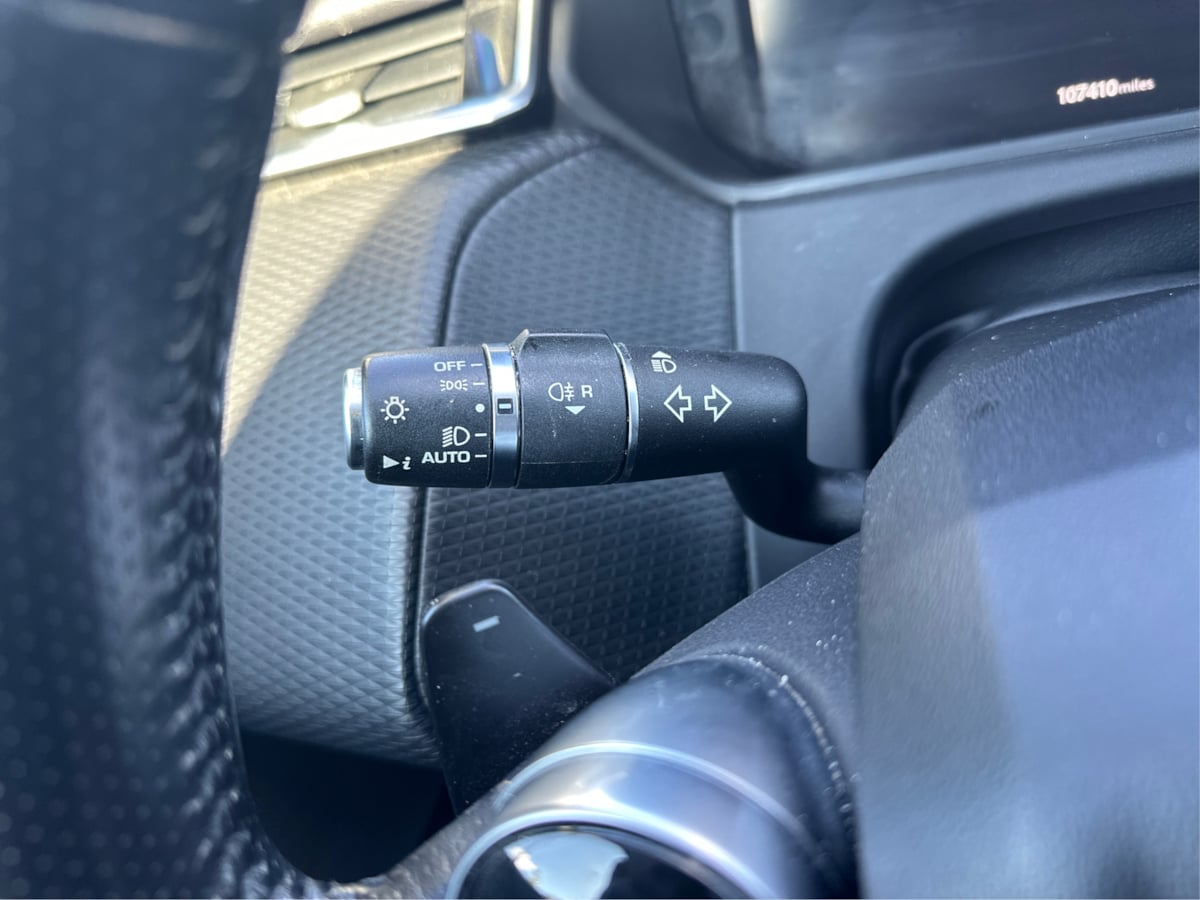 Land Rover Range Rover Velar photo 19