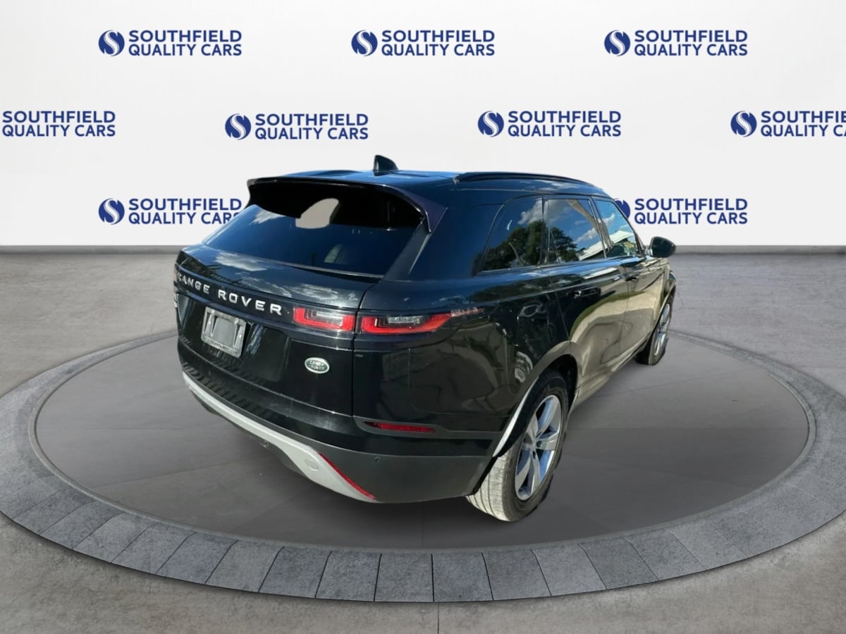 Land Rover Range Rover Velar photo 8