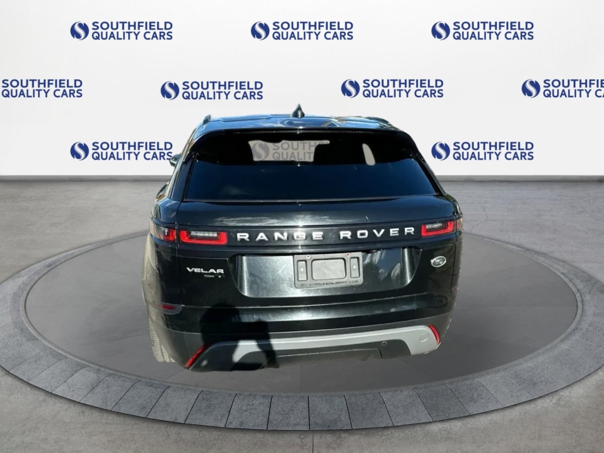Land Rover Range Rover Velar photo 6