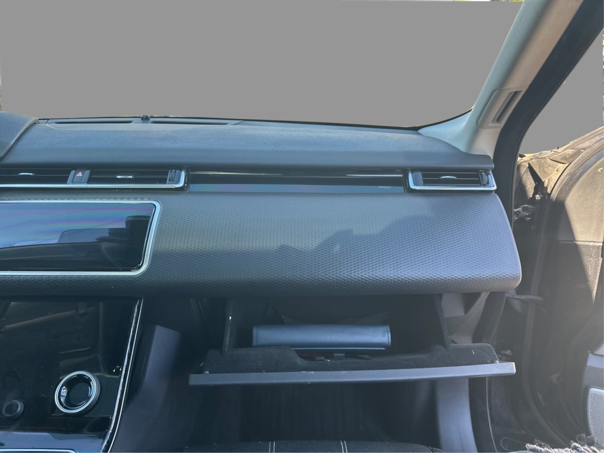 Land Rover Range Rover Velar photo 38