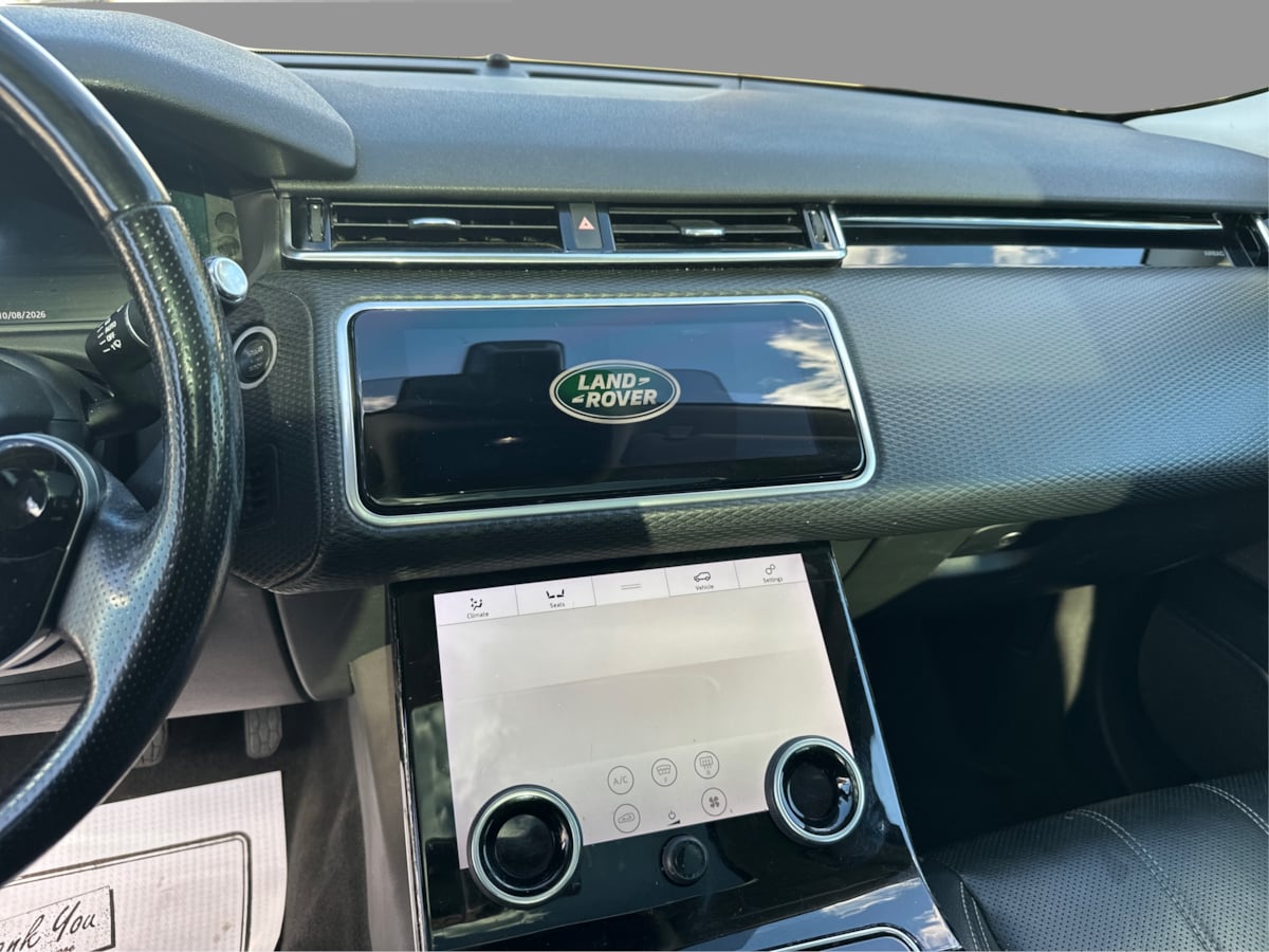 Land Rover Range Rover Velar photo 46