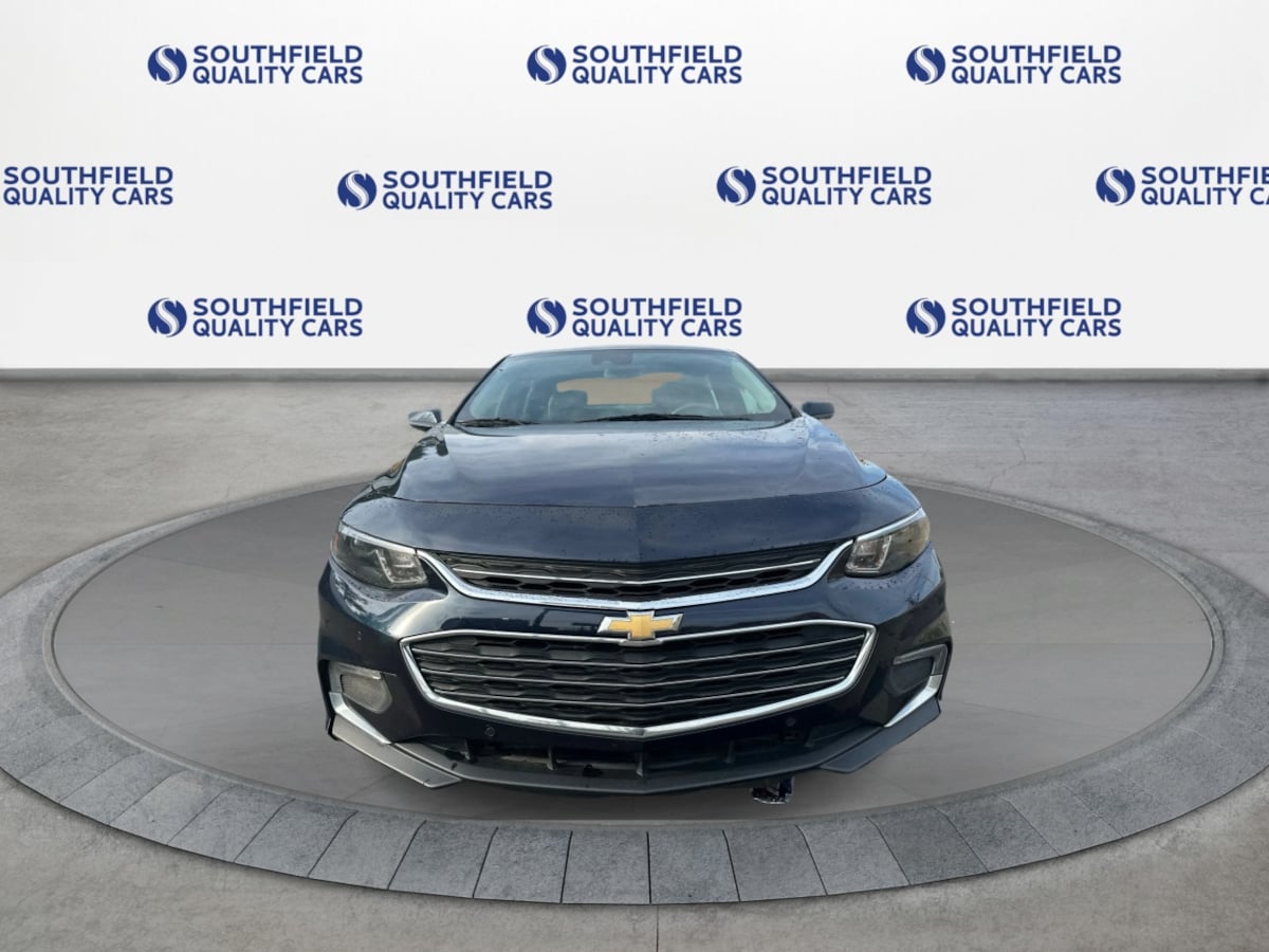Photo 9 of this Chevrolet Malibu