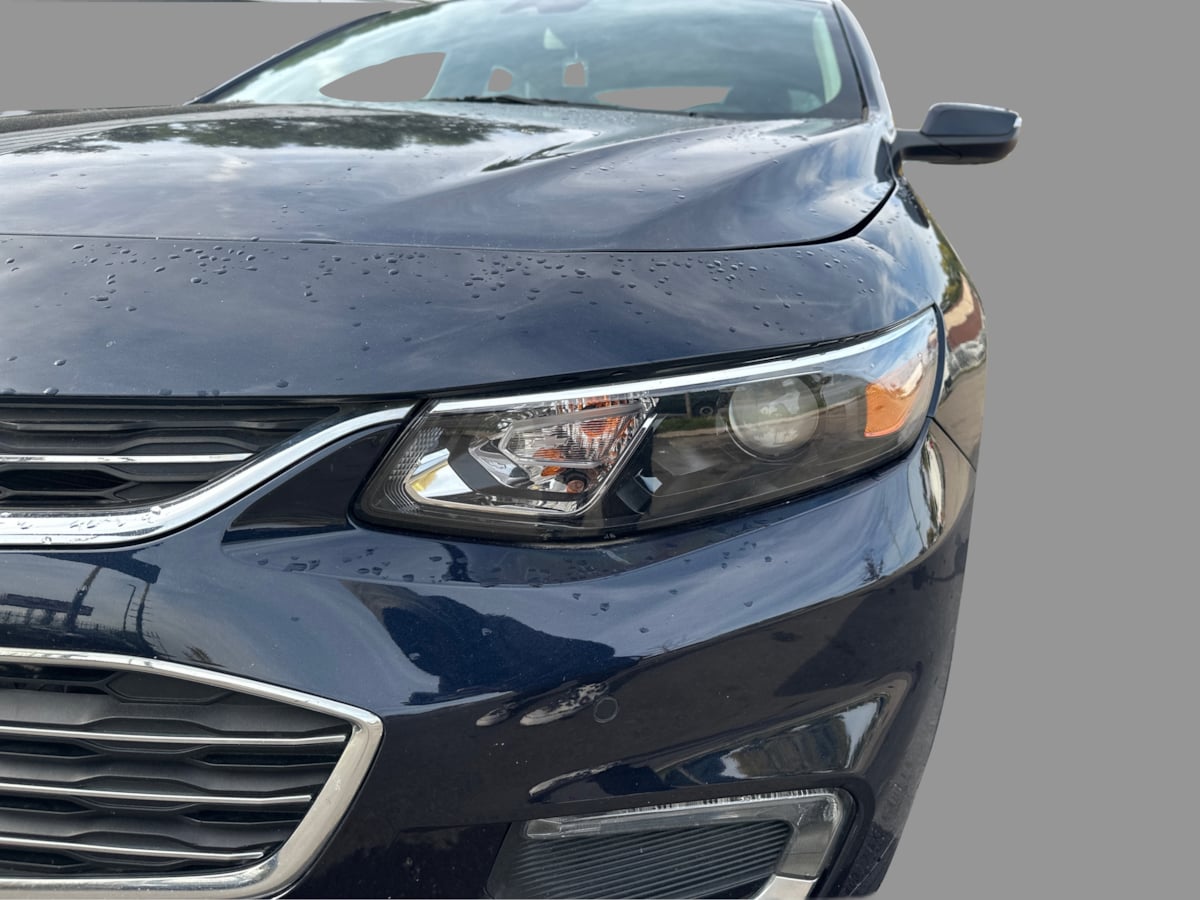 Photo 28 of this Chevrolet Malibu